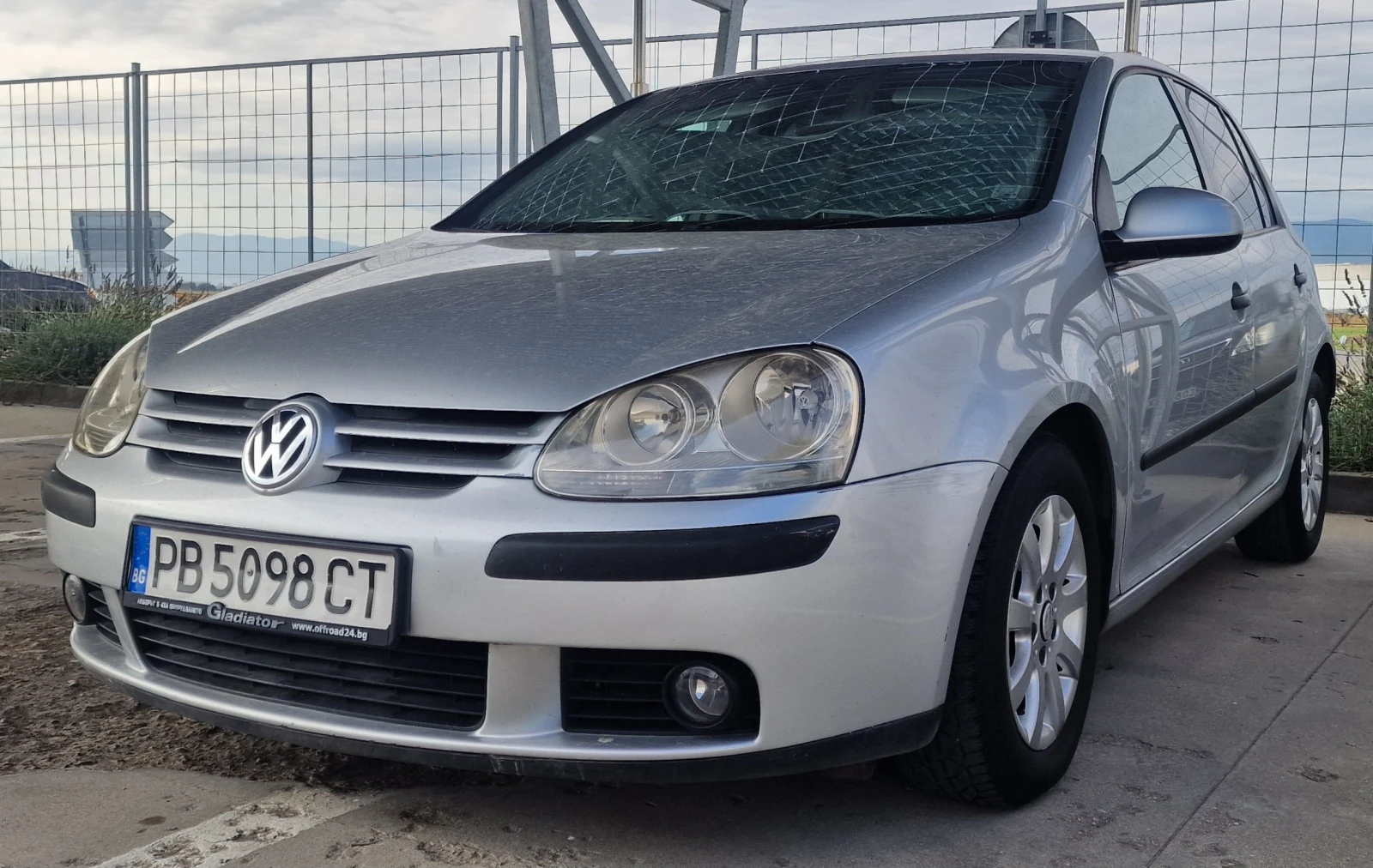 VW Golf 1.9TDI, 105 p.s. 2006 реални 215500км - ОБСЛУЖЕН, снимка 2 - Автомобили и джипове - 55698396