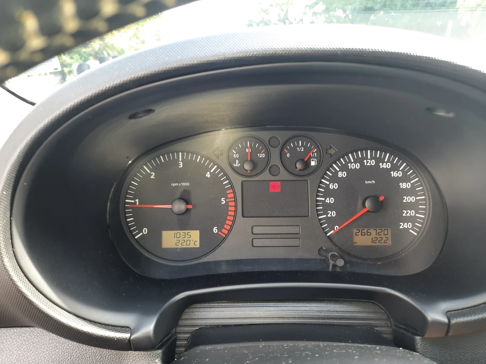 Seat Leon 1.9 TDI 110 Hp, снимка 11 - Автомобили и джипове - 55814940