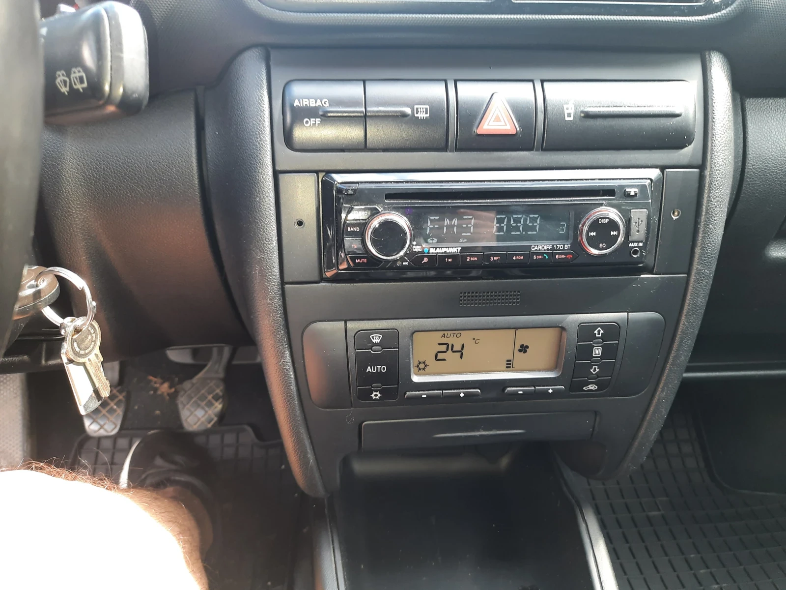 Seat Leon 1.9 TDI 110 Hp, снимка 12 - Автомобили и джипове - 55814940