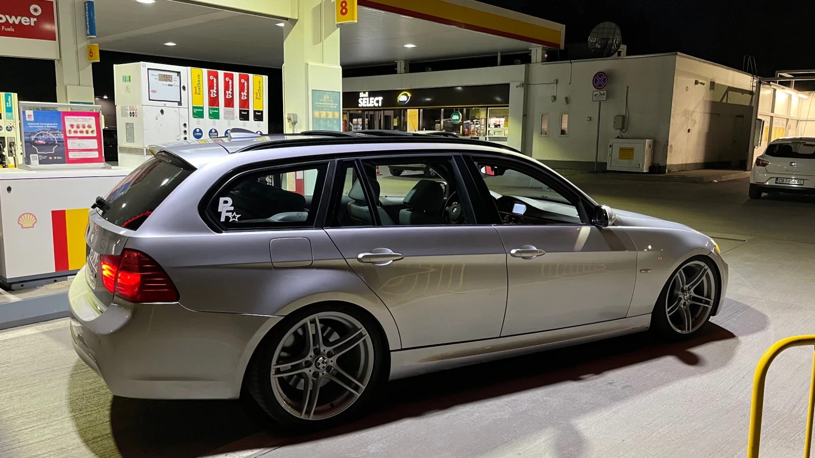 BMW 325 Touring, снимка 2 - Автомобили и джипове - 56077260