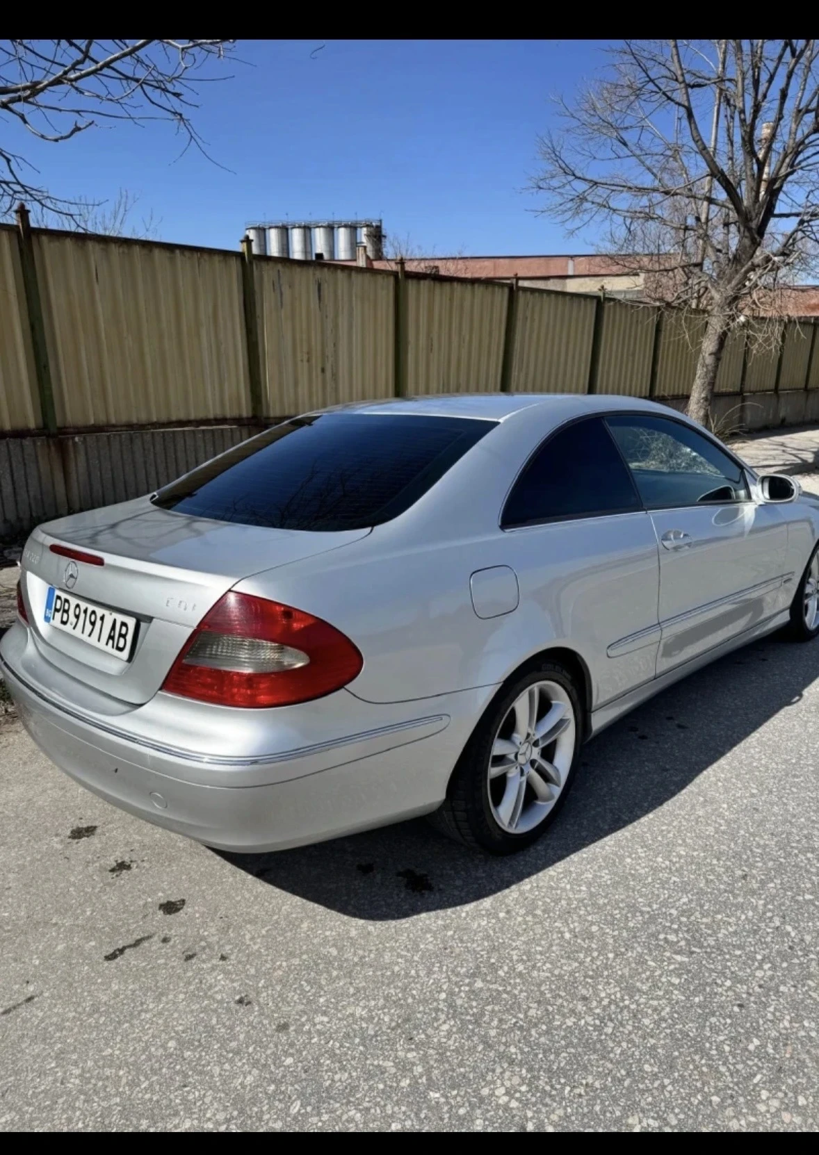 Mercedes-Benz CLK, снимка 3 - Автомобили и джипове - 56113076