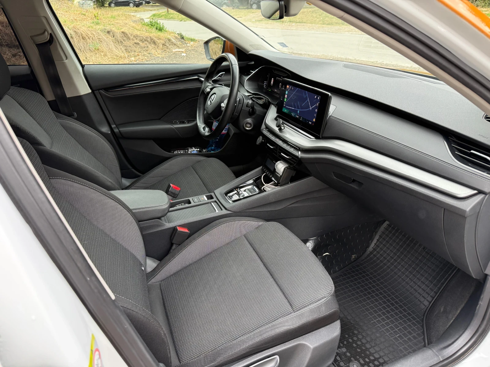 Skoda Octavia 1.5G-TEC, снимка 13 - Автомобили и джипове - 56186895