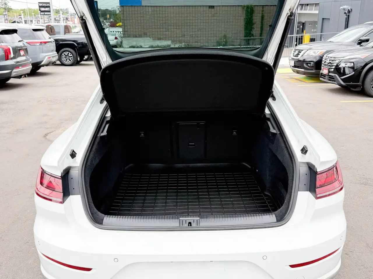VW Arteon NO ACCIDENT l MASSAGE SEAT All Wheel Drive | Mobile.bg � ����������� 17