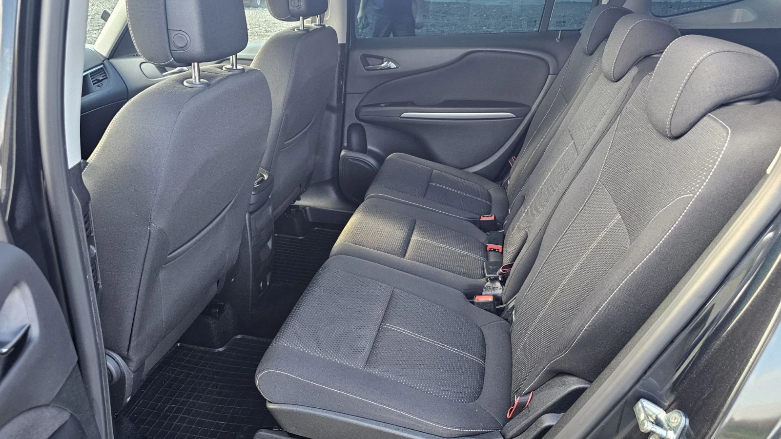 Opel Zafira 2000D, снимка 5 - Автомобили и джипове - 56513344