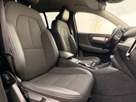 Volvo XC40 2.0AWD-4X4-MOMENTUM-ЗОНИ-ЗБАЦИ-ЛЕНТИ-КАМЕРА-НАРДО!, снимка 15