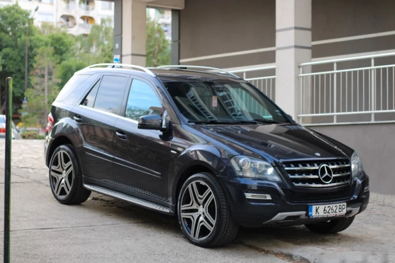 Mercedes-Benz ML 350 4 Matic, снимка 1 - Автомобили и джипове - 48009346