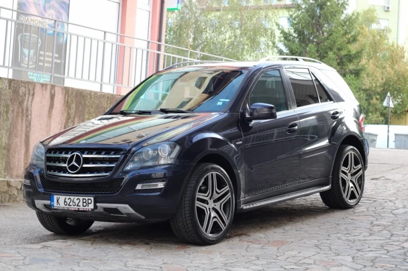 Mercedes-Benz ML 350 4 Matic, снимка 2 - Автомобили и джипове - 48009346