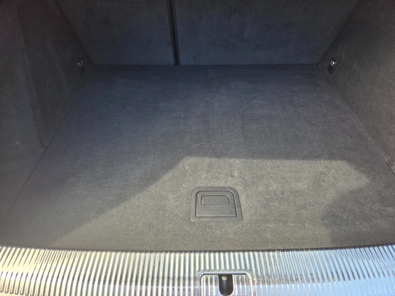 Audi Q3 2xS-LINE, снимка 15 - Автомобили и джипове - 52319346