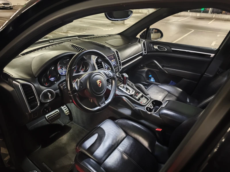 Porsche Cayenne 4.2D, снимка 6 - Автомобили и джипове - 52777803