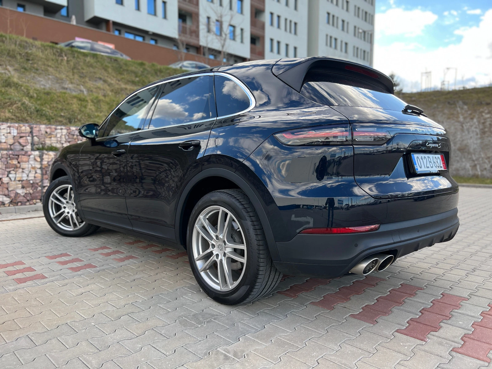 Porsche Cayenne S - изображение 3