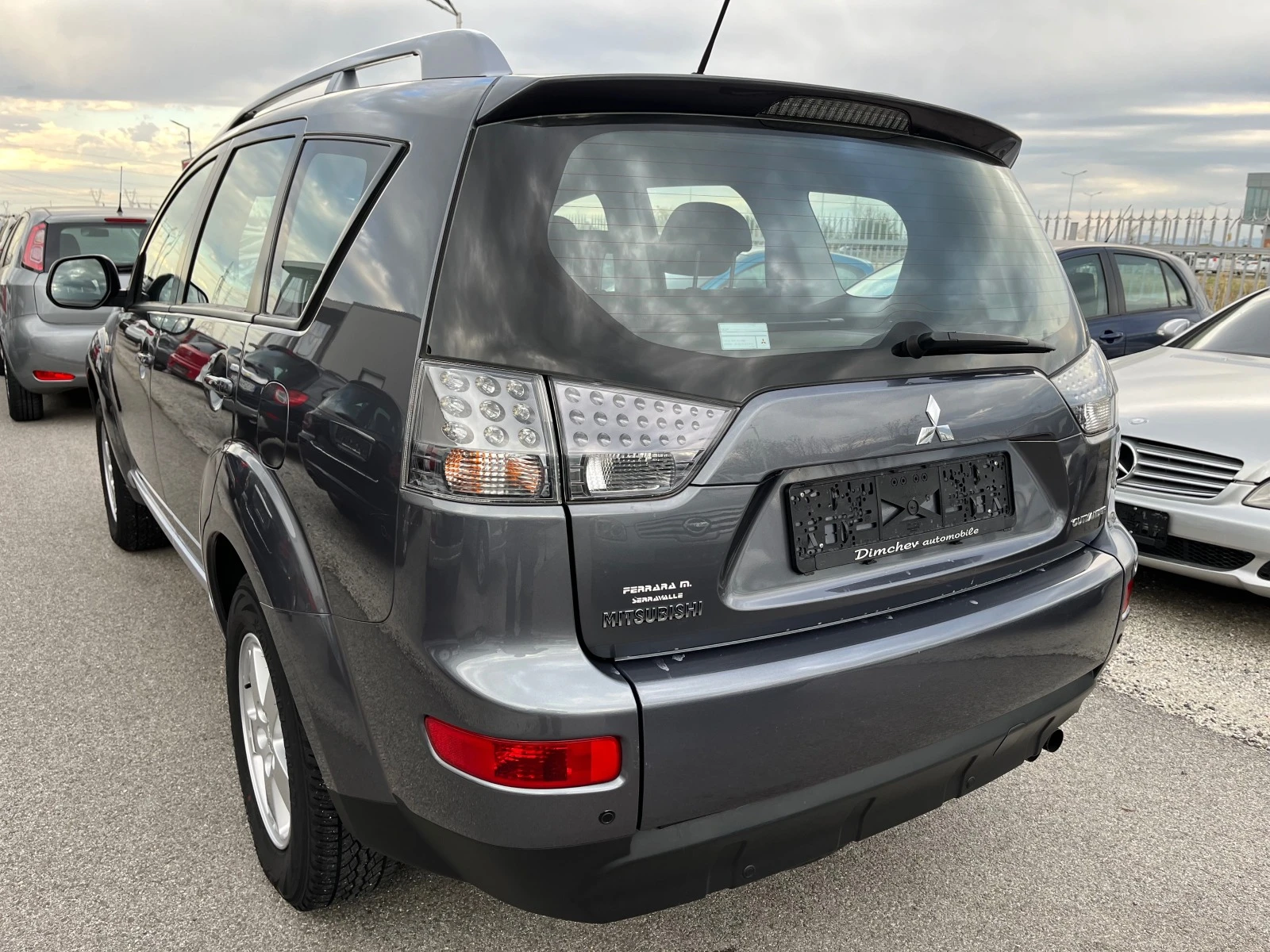 Mitsubishi Outlander 2.0 TDI 140 k.c - изображение 5