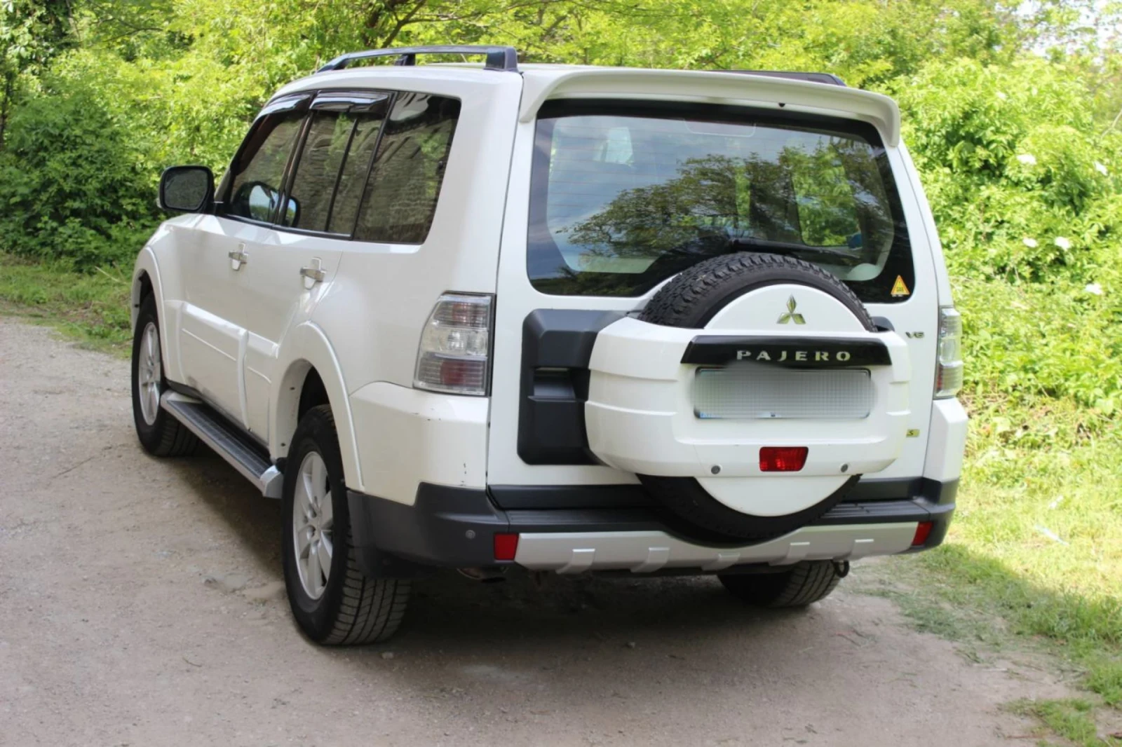 Mitsubishi Pajero GLS V6 L6L  - изображение 3