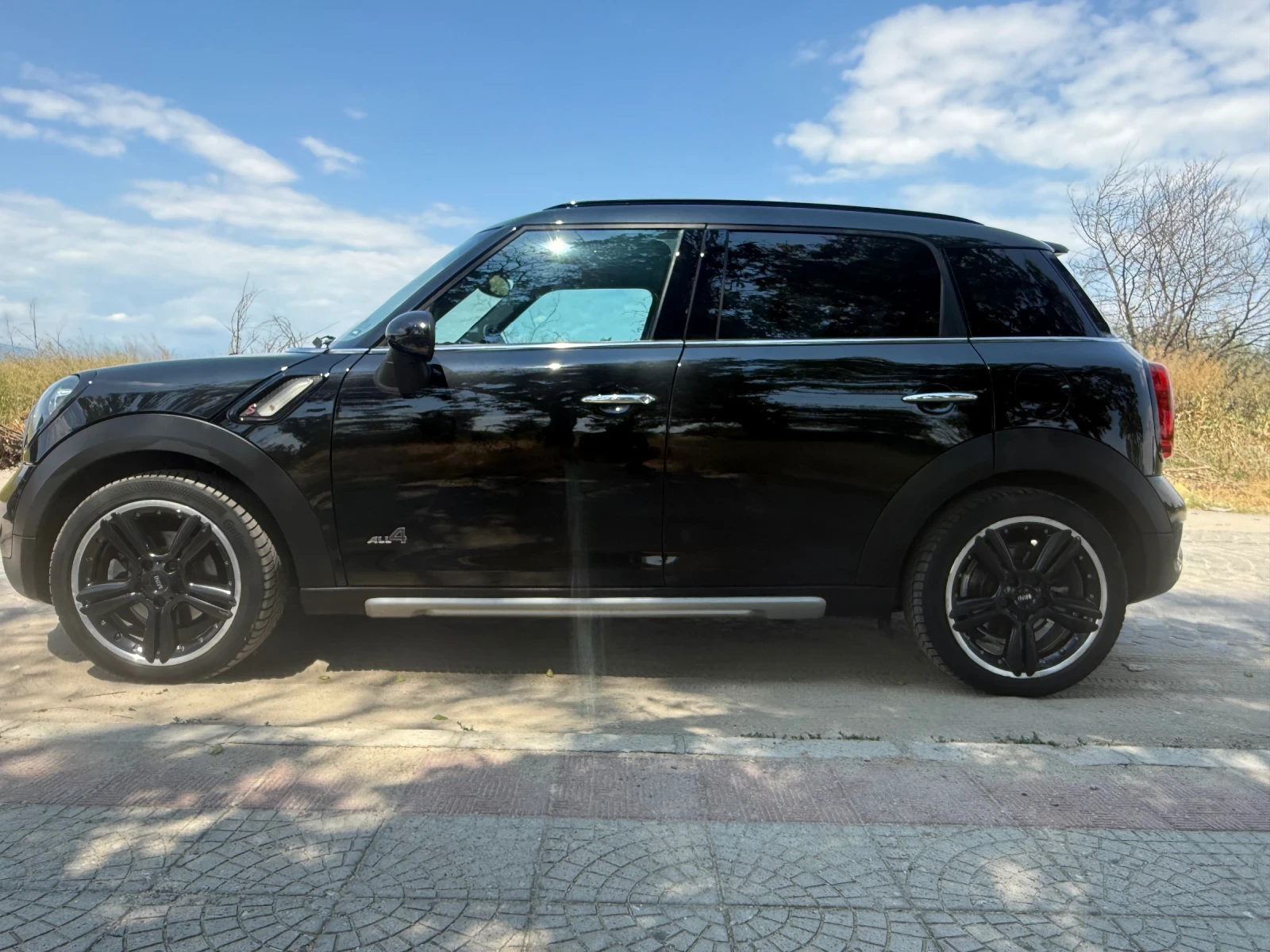 Mini Countryman 2.0 D SD 4x4 - изображение 7