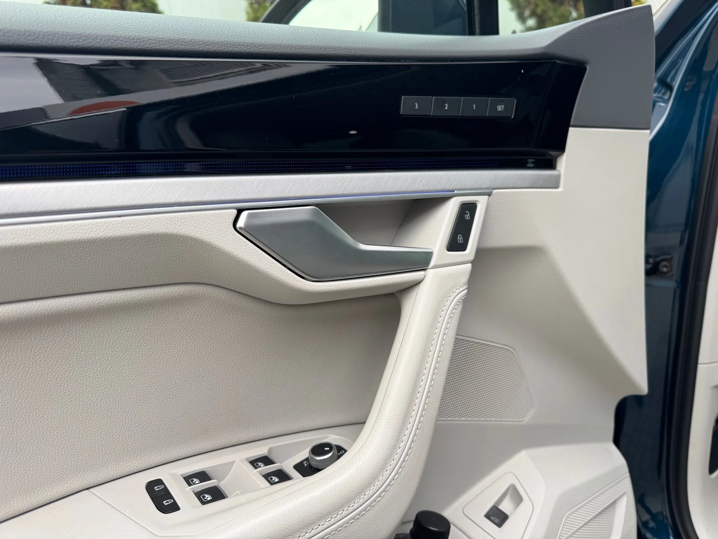 VW Touareg V6 TDI BMT 4MOTION - изображение 6