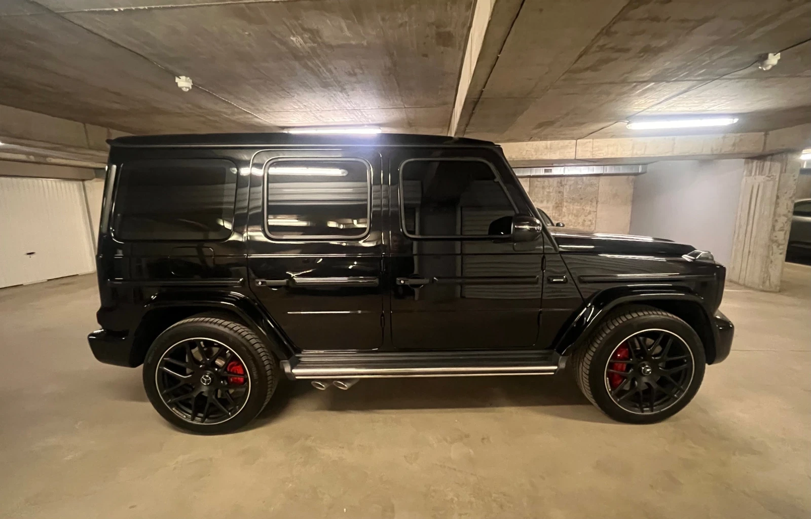 Mercedes-Benz G 63 AMG Manufaktur Edition, снимка 5 - Автомобили и джипове - 53978575