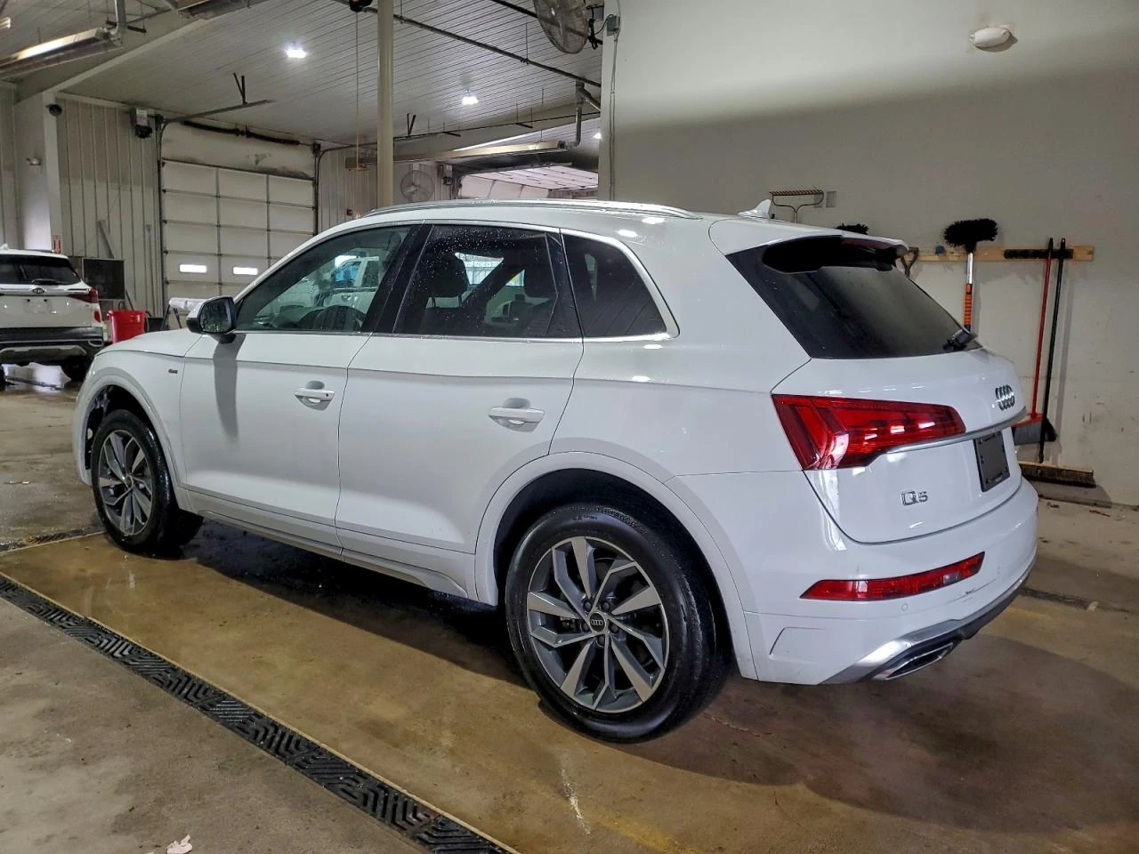 Audi Q5 PREMIUM PLUS 45 / 360 / ПОДГРЕВИ / ДИГ.ТАБЛО, снимка 4 - Автомобили и джипове - 54342215