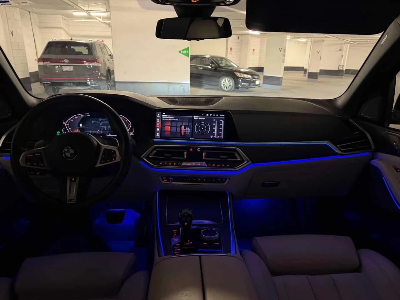 BMW X5 * xDrive40i * LASER* 360* H/K* SKY LOUNGE* HUD* , снимка 9 - Автомобили и джипове - 54512588