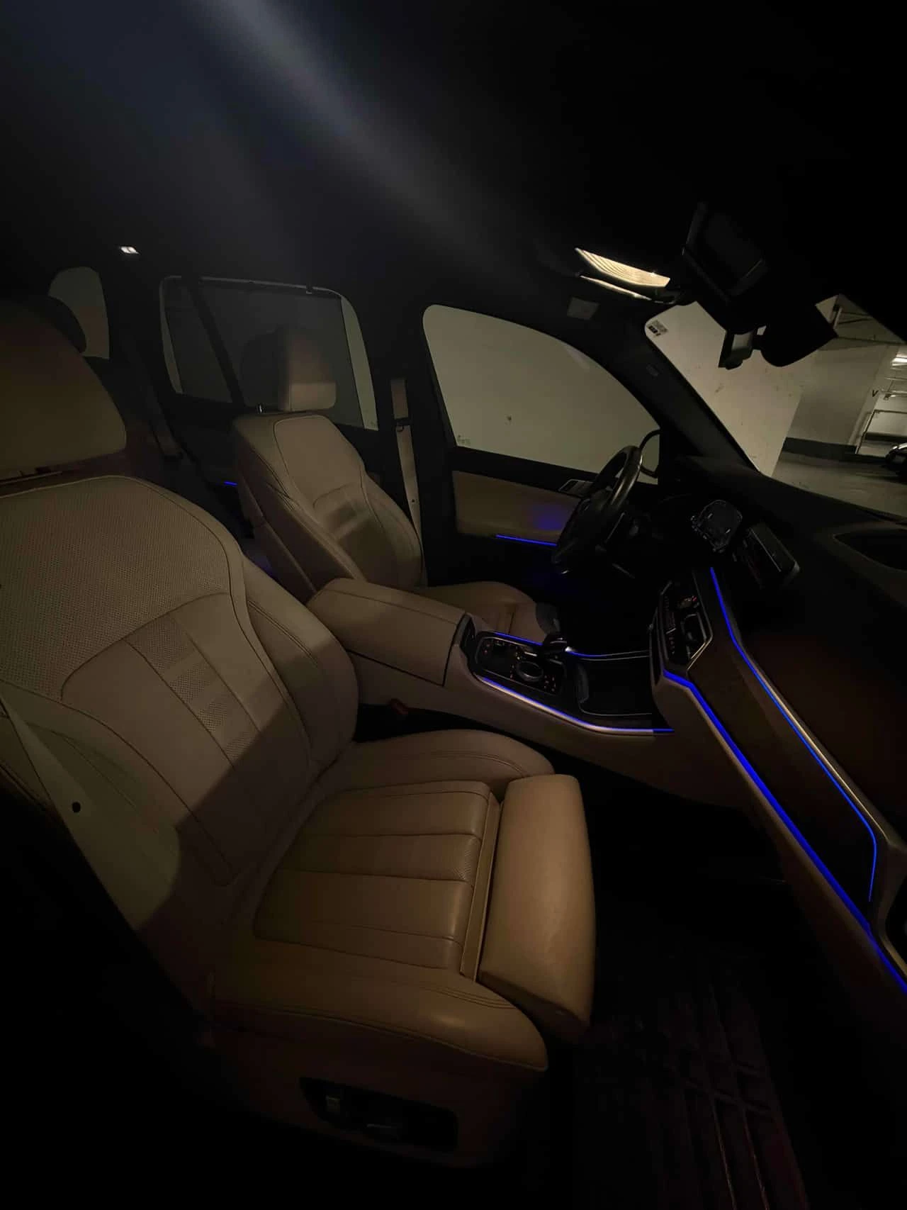BMW X5 * xDrive40i * LASER* 360* H/K* SKY LOUNGE* HUD* , снимка 10 - Автомобили и джипове - 54512588