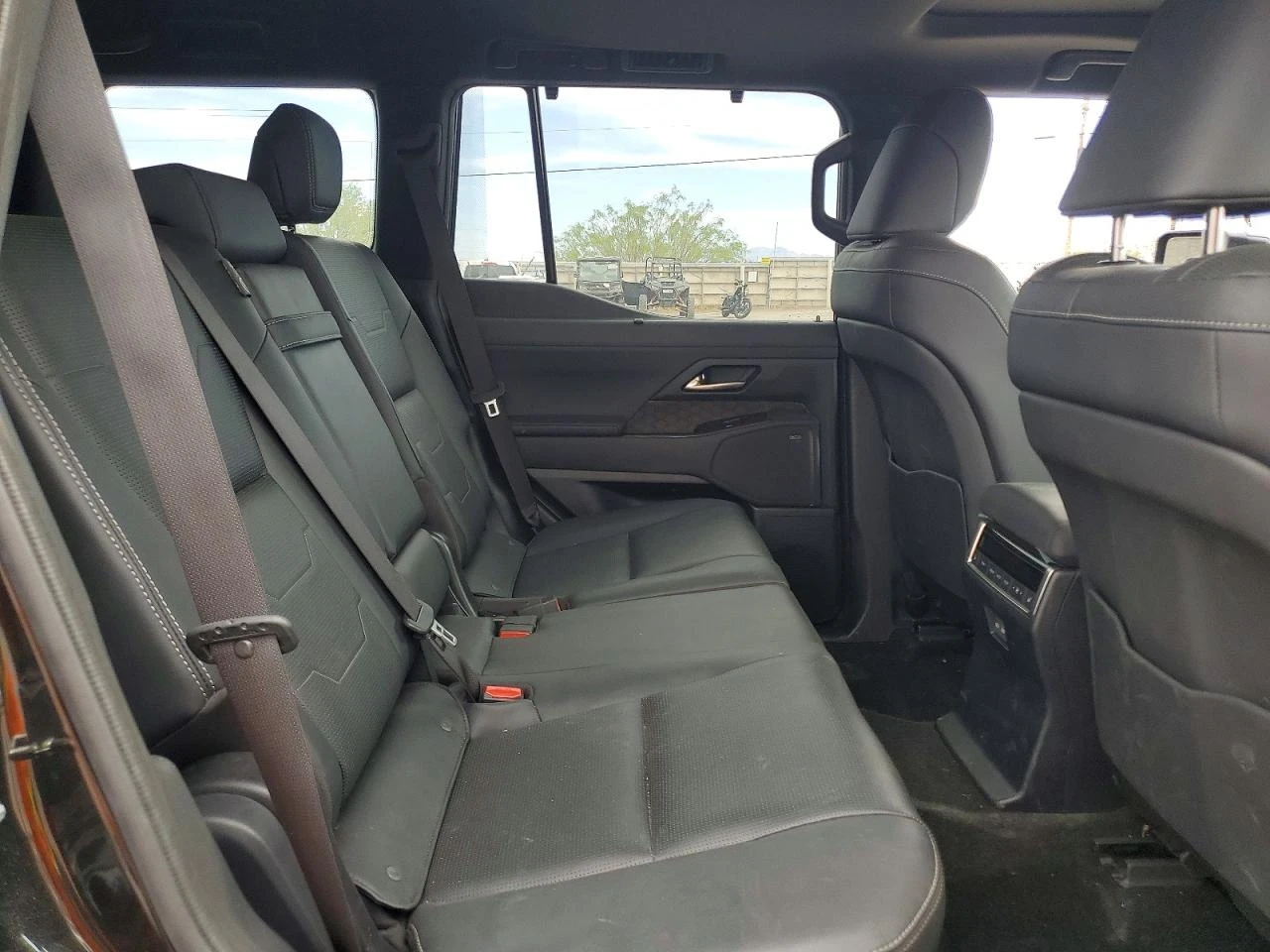Lexus GX 550 LUXURY* AWD* ПОДГРЕВ* ОБДУХВАНЕ* МАСАЖ* ШИБИДАХ* F, снимка 11 - Автомобили и джипове - 55463104