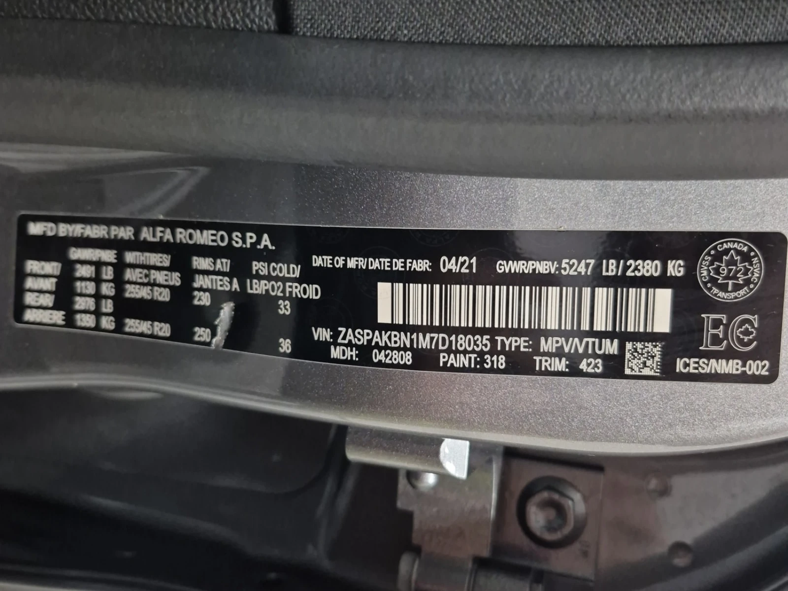 Alfa Romeo Stelvio * TI SPORT * CARFAX * , снимка 15 - Автомобили и джипове - 56155587
