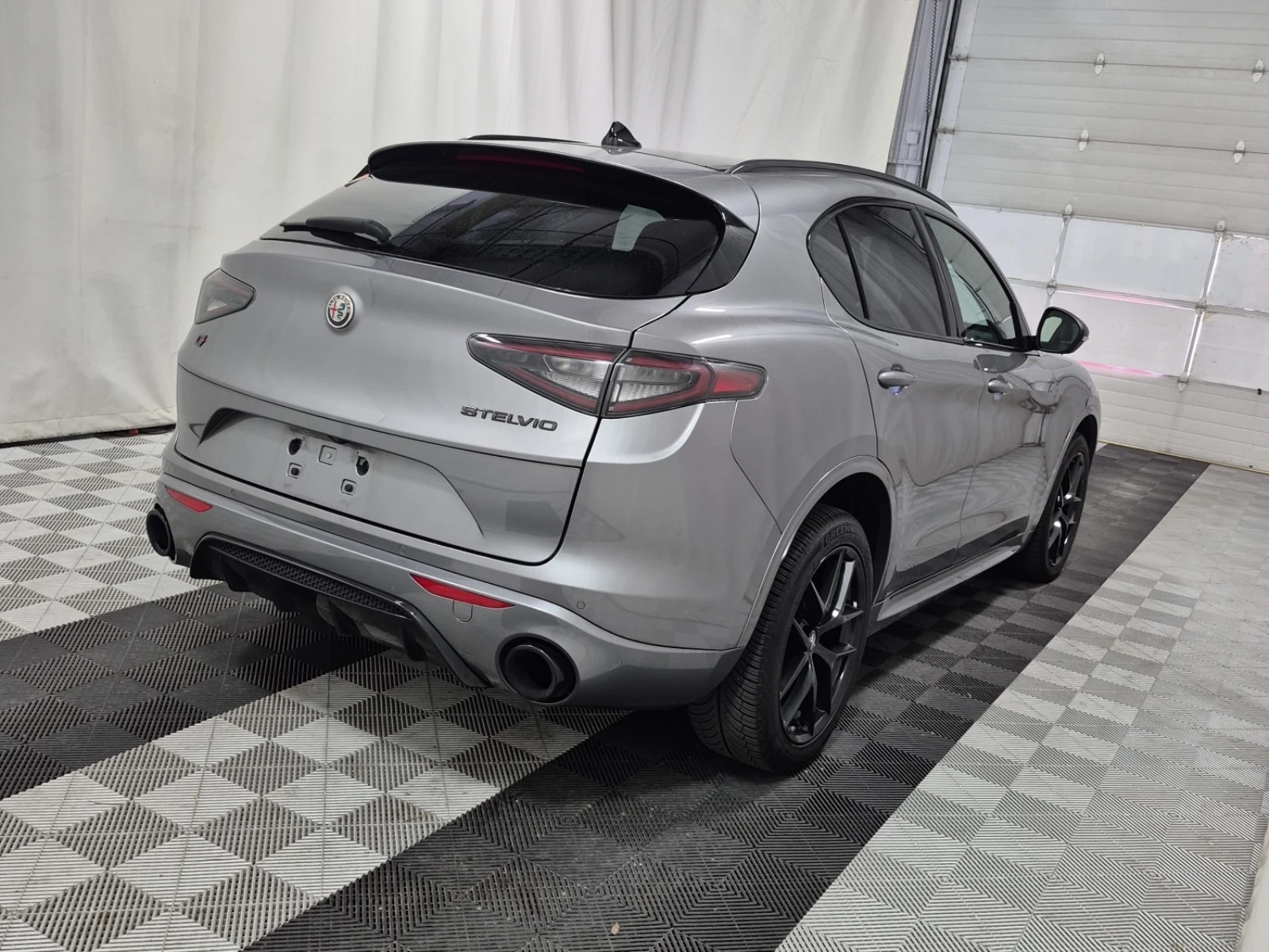 Alfa Romeo Stelvio * TI SPORT * CARFAX * , снимка 3 - Автомобили и джипове - 56155587