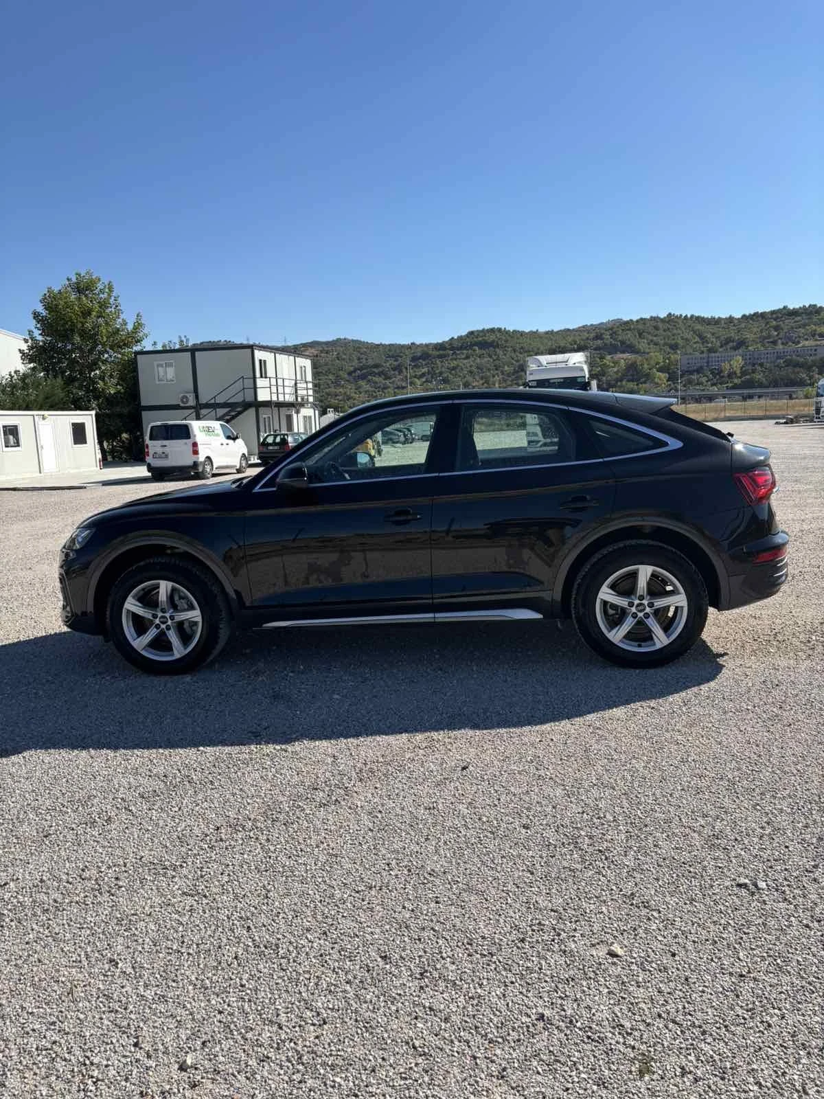 Audi Q5, снимка 9 - Автомобили и джипове - 56356609