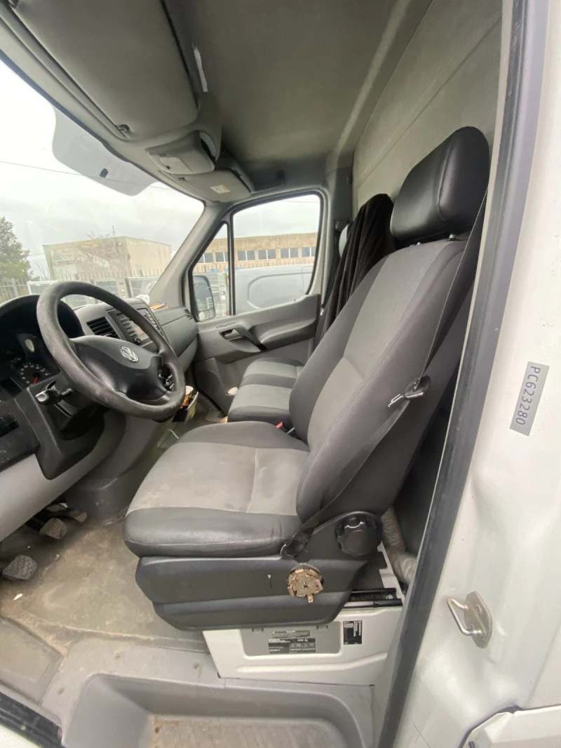 VW Crafter, снимка 5 - Бусове и автобуси - 52551180
