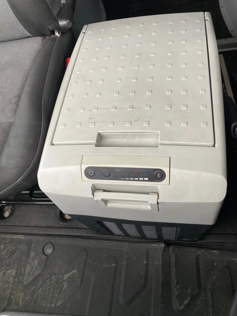 Renault Master 8 палета, снимка 10 - Бусове и автобуси - 53250172