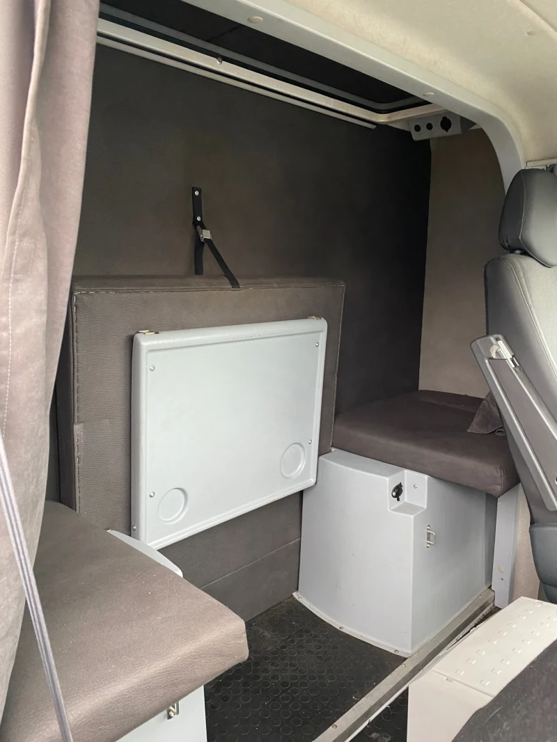 Renault Master 8 палета, снимка 12 - Бусове и автобуси - 53250172