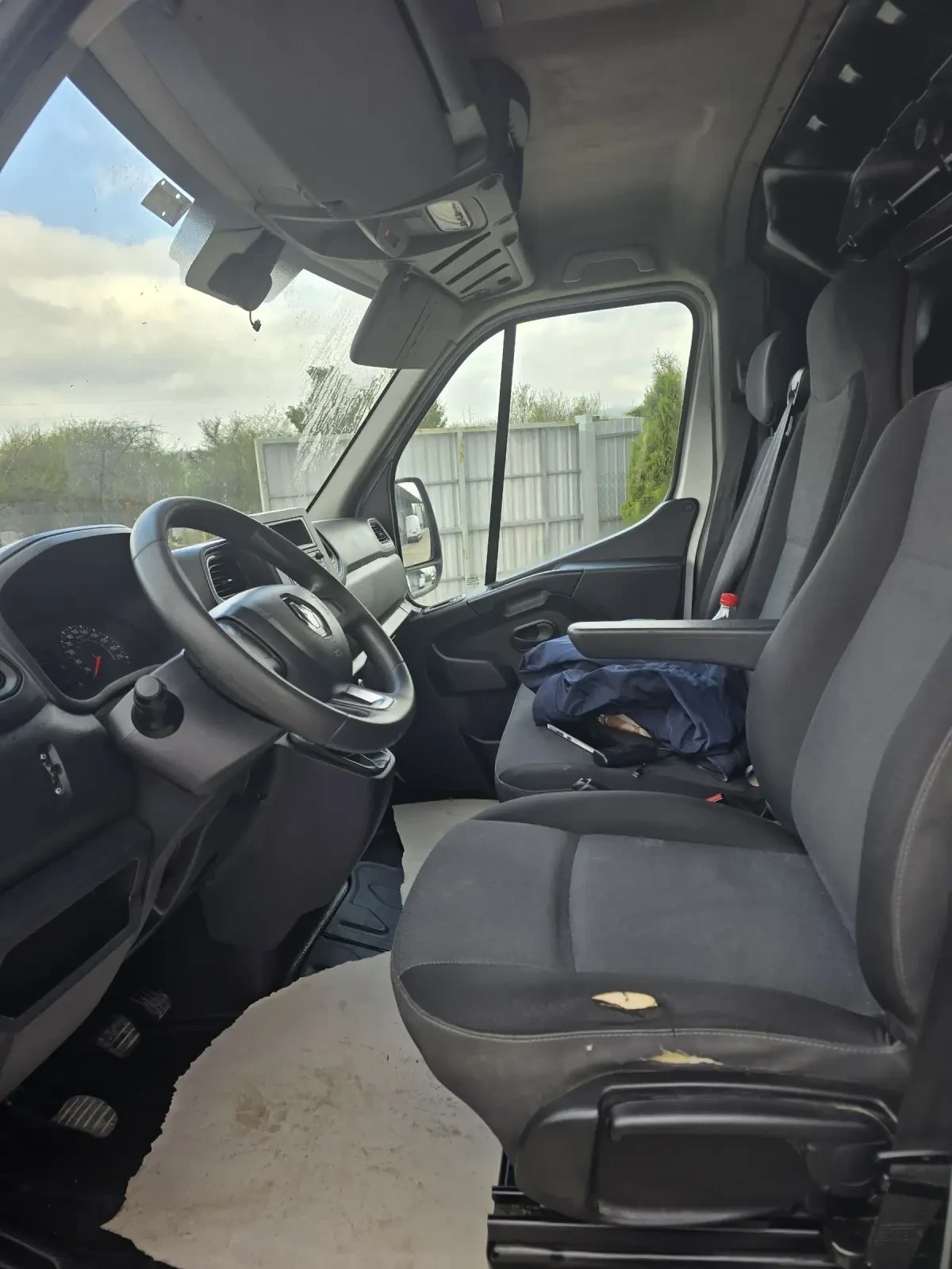 Renault Master 2.3 DCI 135HP, L4H3, RWD - изображение 9