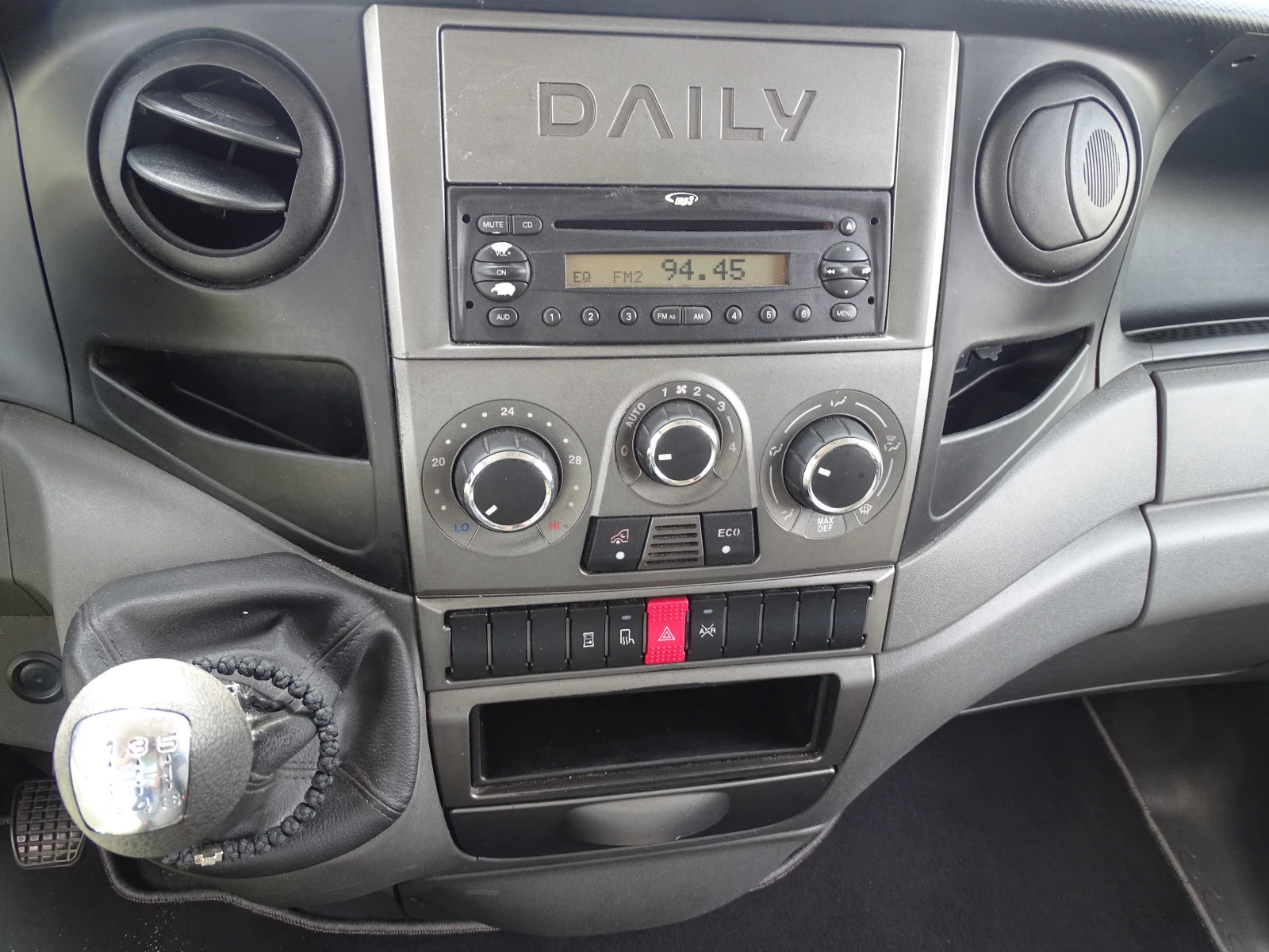 Iveco Daily 35S17 с ремарке UNSINN P 3500 - изображение 7