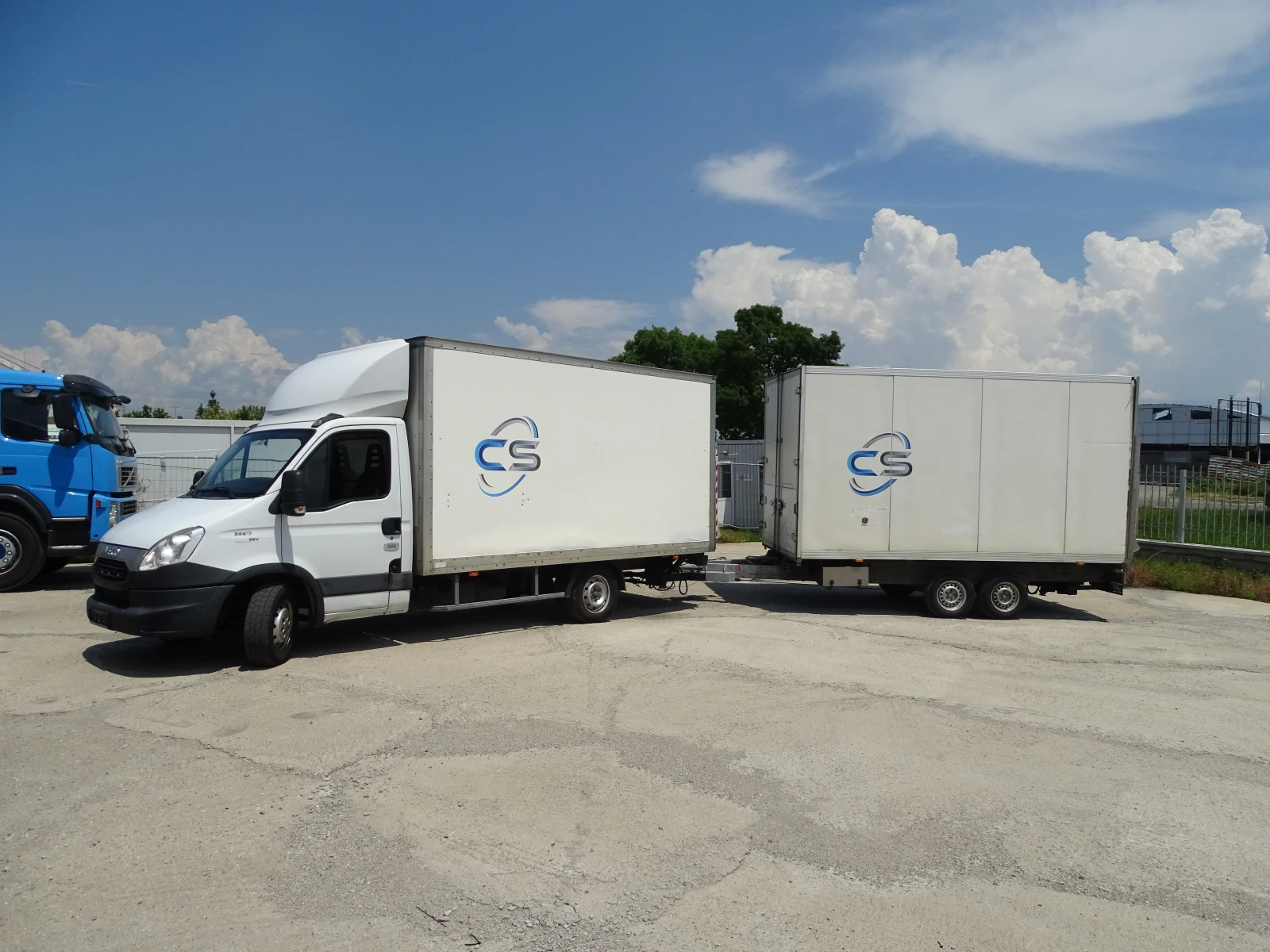 Iveco Daily 35S17 с ремарке UNSINN P 3500 - изображение 3