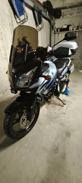 Suzuki V-strom, снимка 1