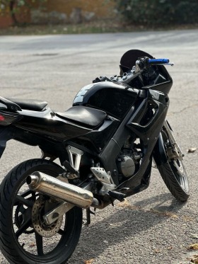 Honda 125 125R, снимка 4 - Мотоциклети и мототехника - 45750071