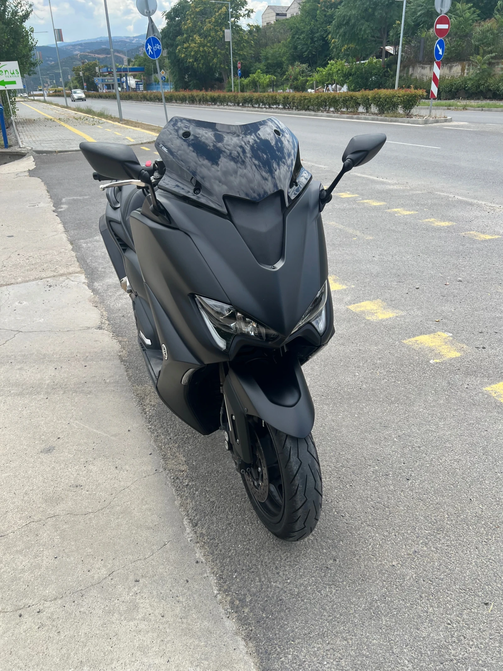 Yamaha T-max