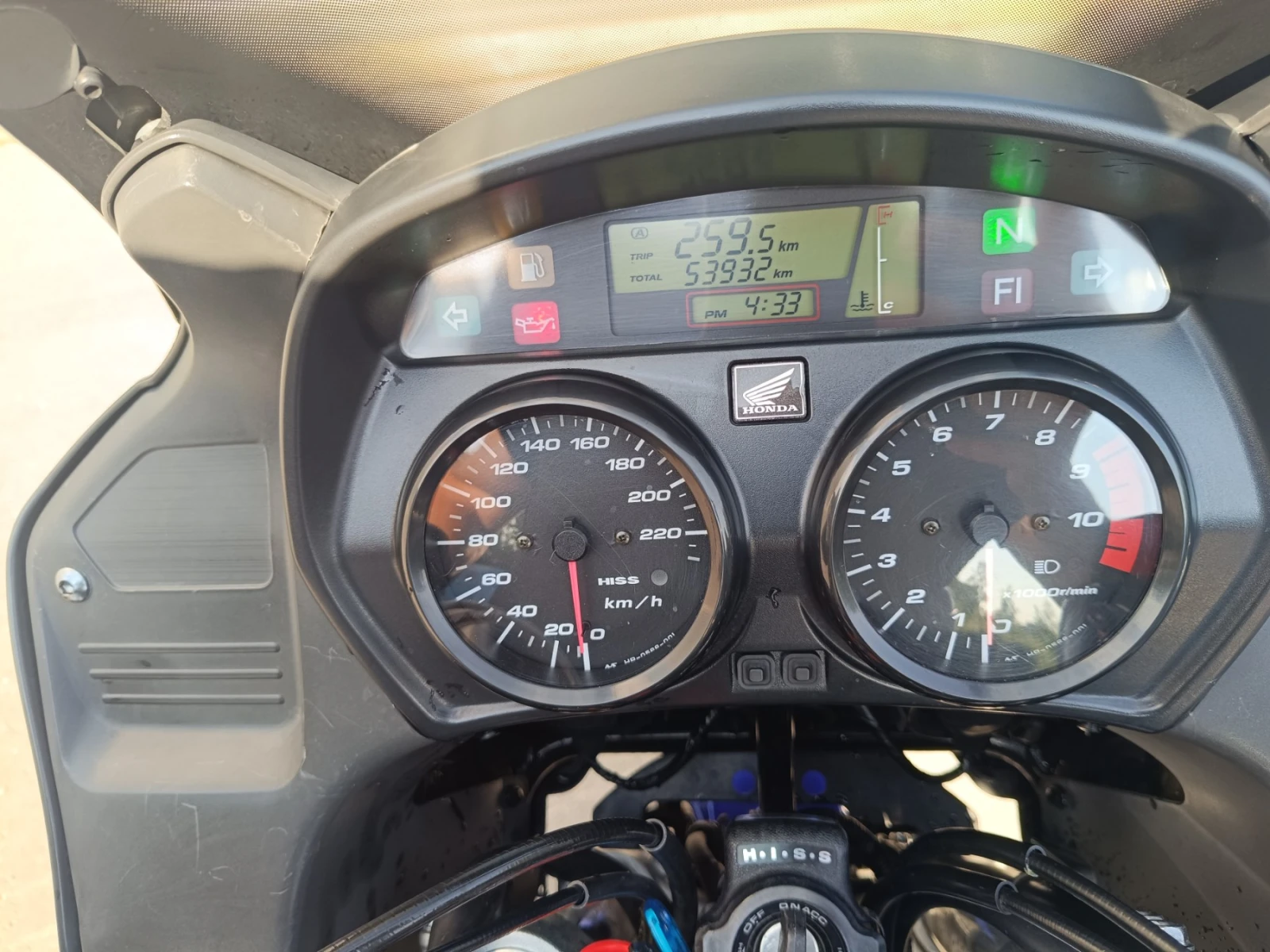 Honda Varadero XL1000V4, снимка 10 - Мотоциклети и мототехника - 55456921