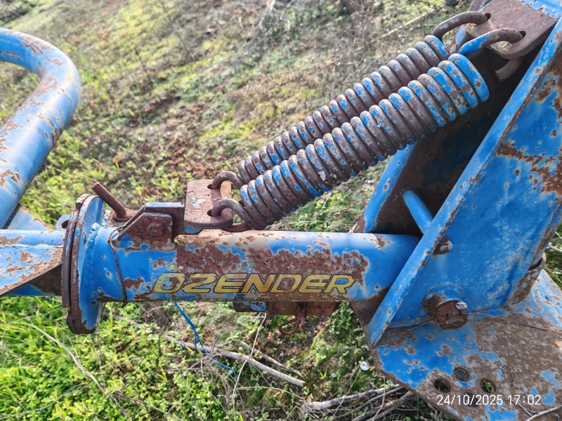 Сенообръщачка Друга марка Ouzender , снимка 2 - Селскостопанска техника - 52273778