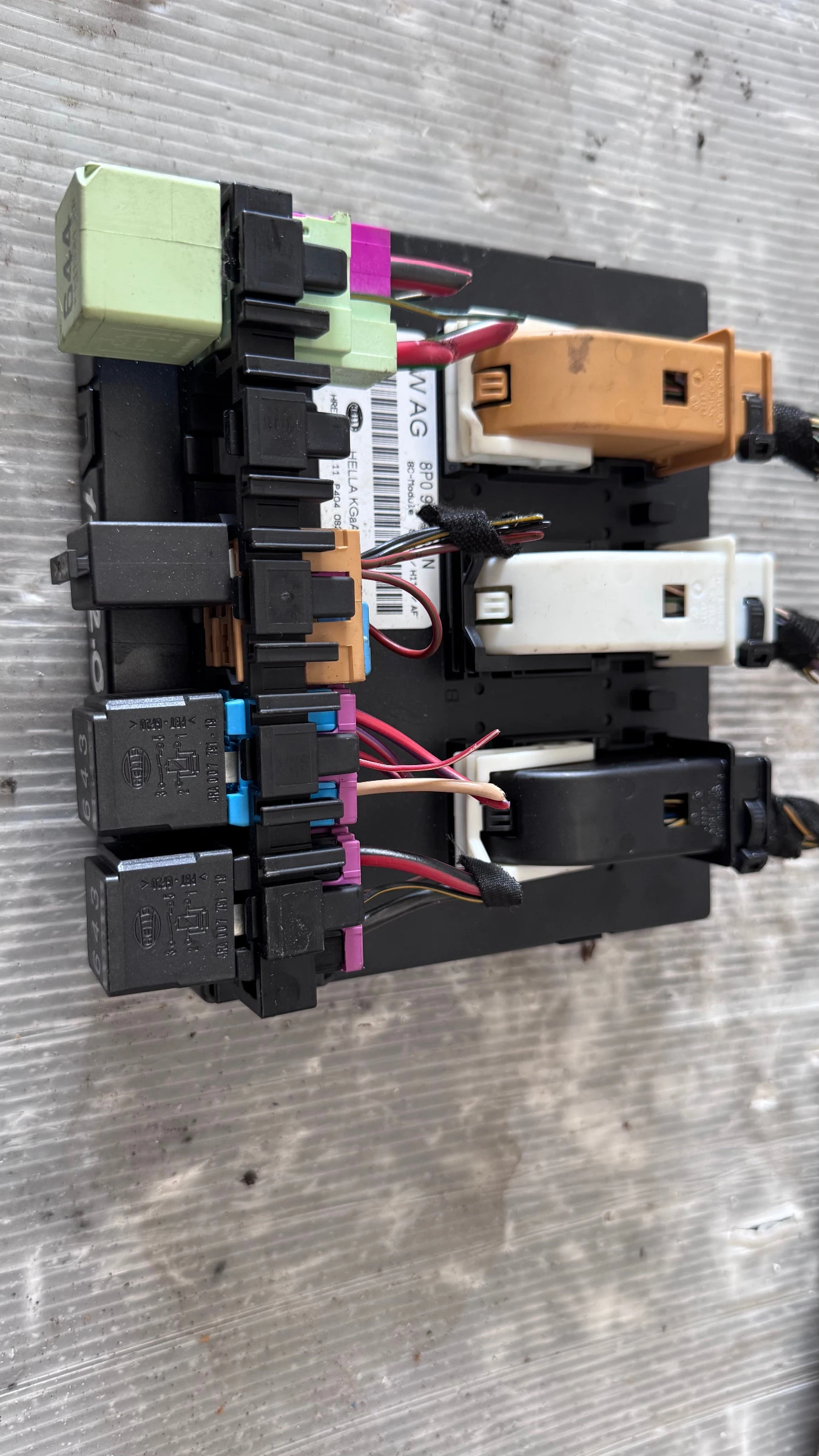 ��������� ����� (������� ����� BSI / BSM ) �� Audi A3  - 8P0907063N | Mobile.bg � ����������� 1