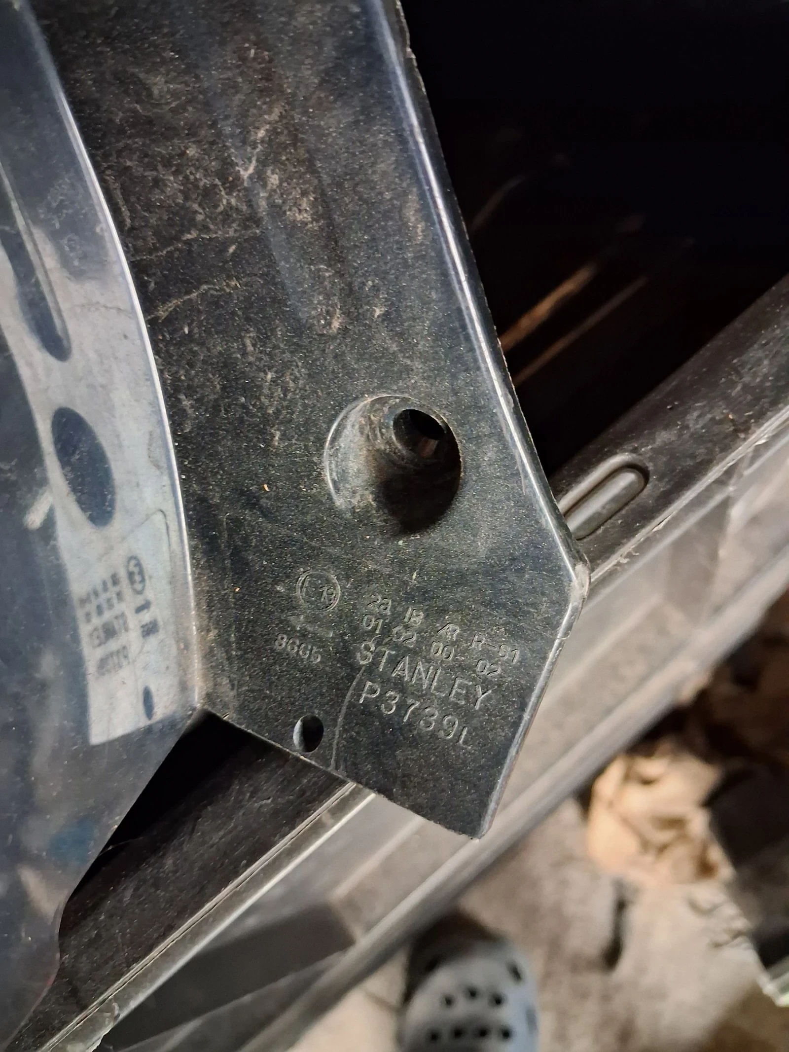 Ляв кристален стоп за Митсубиши Лансер седан 