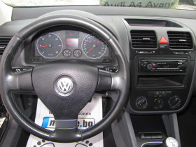 VW Golf 1.9TDI-105к.с-Италия,, снимка 11 - Автомобили и джипове - 44448440