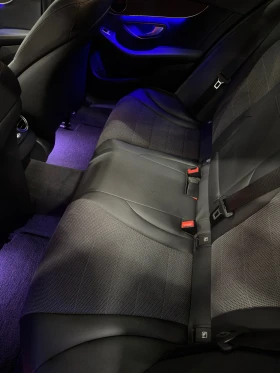 Mercedes-Benz C 220 4MATIK, снимка 10