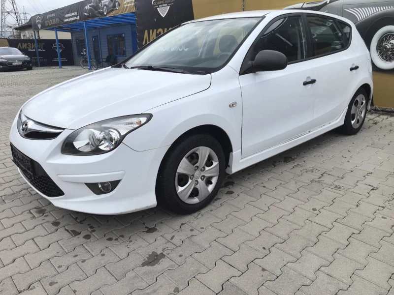 Hyundai I30 1.4, снимка 2 - Автомобили и джипове - 52799884