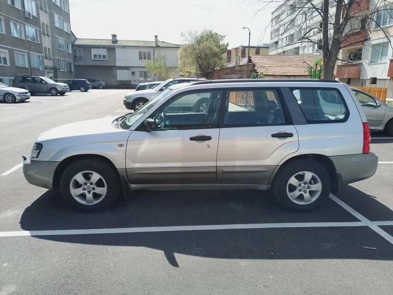 Subaru Forester 2.0 , снимка 4 - Автомобили и джипове - 44493862