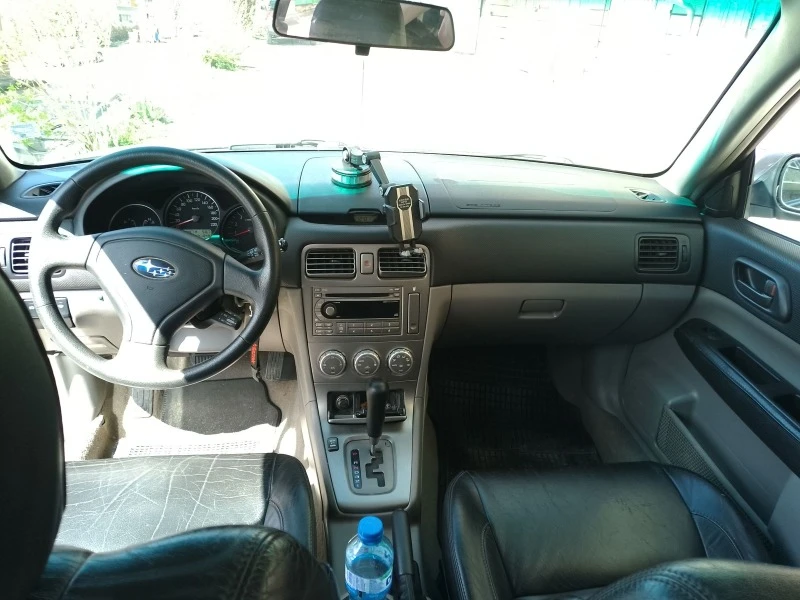 Subaru Forester 2.0 , снимка 15 - Автомобили и джипове - 44493862