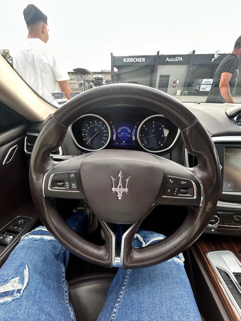 Maserati Ghibli, снимка 5 - Автомобили и джипове - 47324149