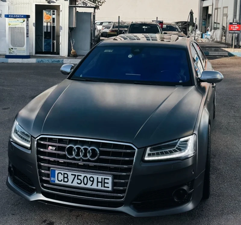 Audi S8, снимка 2 - Автомобили и джипове - 48287491