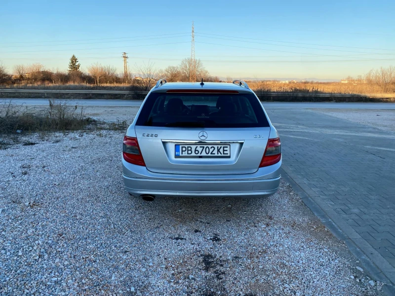 Mercedes-Benz C 220 Avangard, снимка 6 - Автомобили и джипове - 48409468