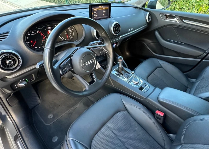 Audi A3 35 TFSI, снимка 10 - Автомобили и джипове - 48499315