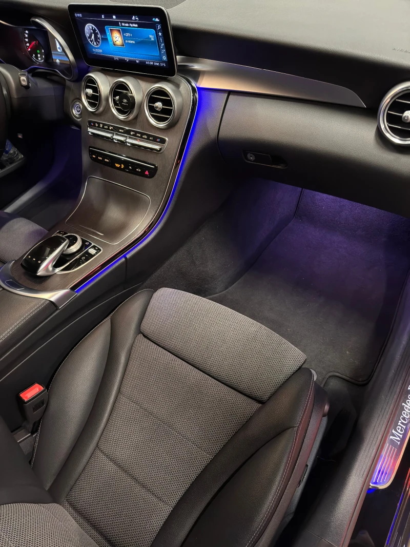 Mercedes-Benz C 220 4MATIK, снимка 9 - Автомобили и джипове - 52448355