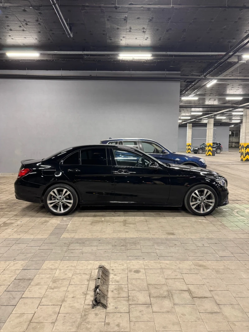 Mercedes-Benz C 220 4MATIK, снимка 3 - Автомобили и джипове - 52448355